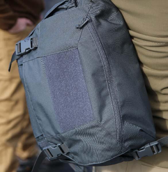 HELIKON Taška cez rameno Urban Courier, stredná cordura - coyote / adaptive green (TB-UCM-CD-1112A)