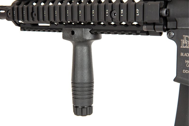 SPECNA ARMS M4 Daniel Defense MK18 - black (SA-C19)