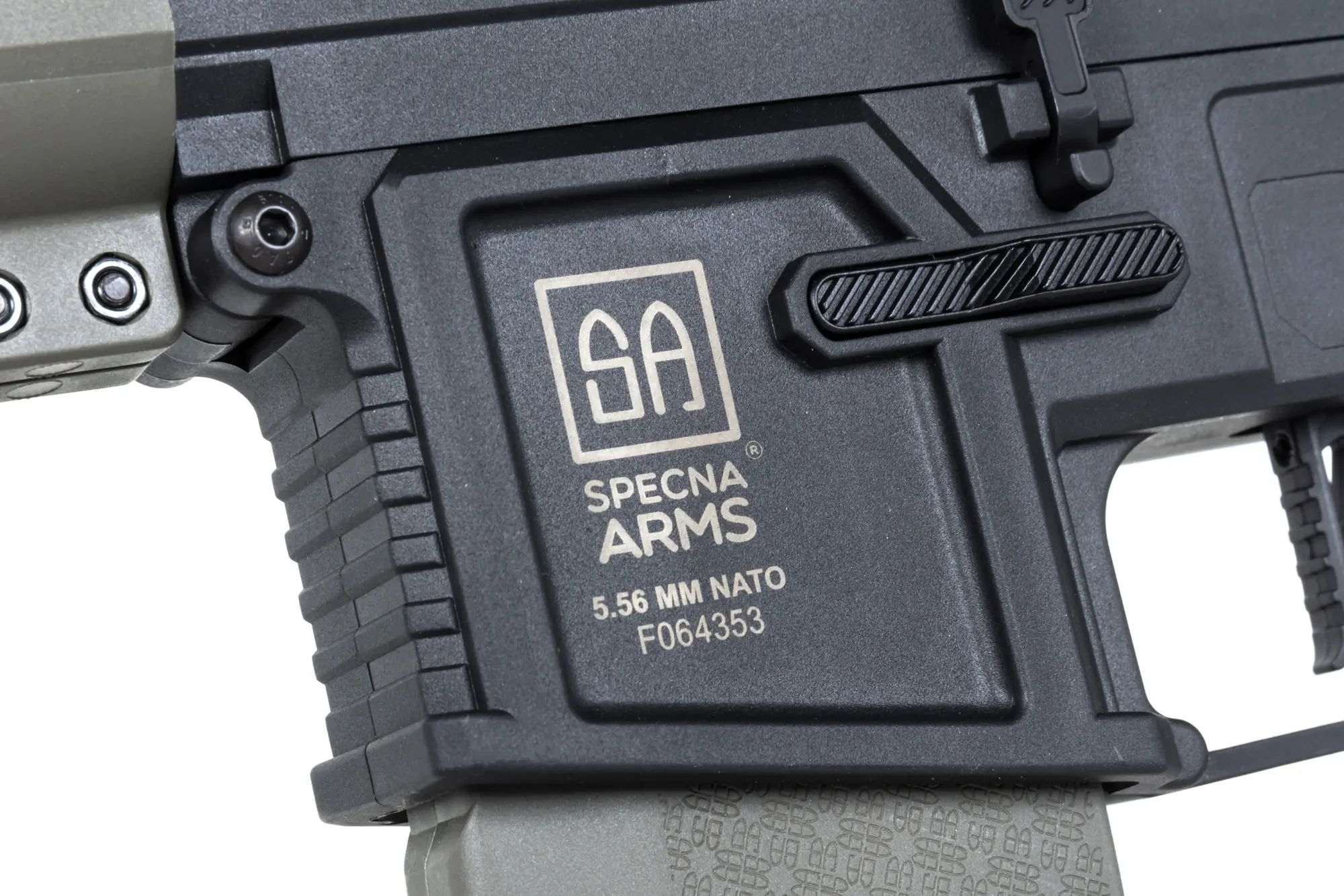 SPECNA ARMS M4 FLEX Light Ops / New Receiver HAL ETU Gen.II - olive (SA-F05-RL)
