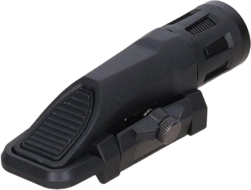 WADSN Taktické svetlo WM104 na RIS lištu 300lm - black