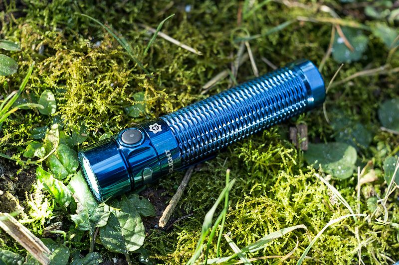 OLIGHT Svietidlo Warrior Mini 1500 lm limitovaná edicia - summer (OL623)