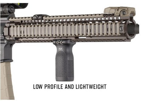 MAGPUL Rukoväť RIS RVG Rail Vertical Grip - fde (MAG412-FDE)