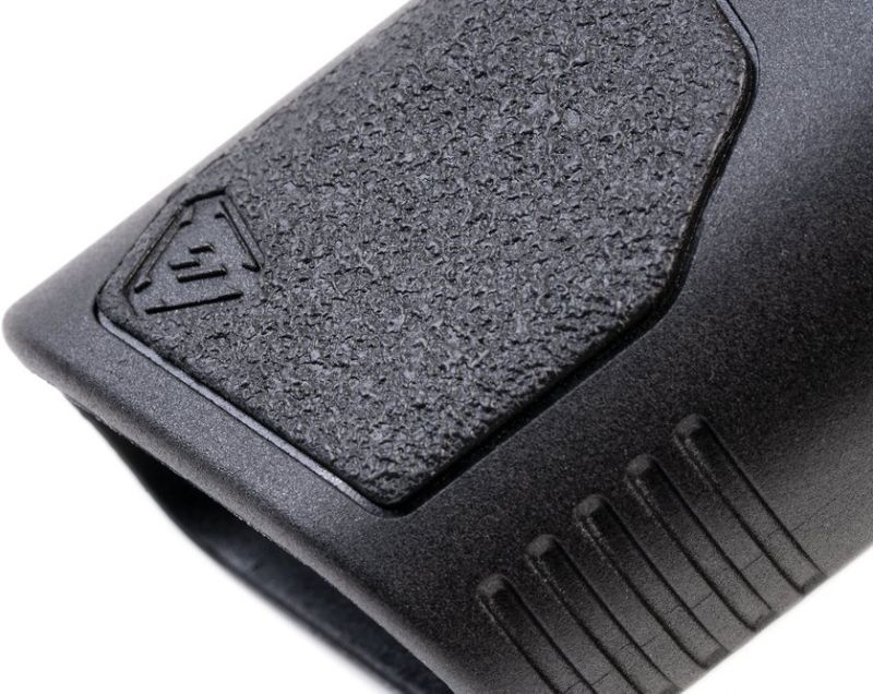 STRIKE INDUSTRIES Grip M-LOK Angled Vertical, short - black