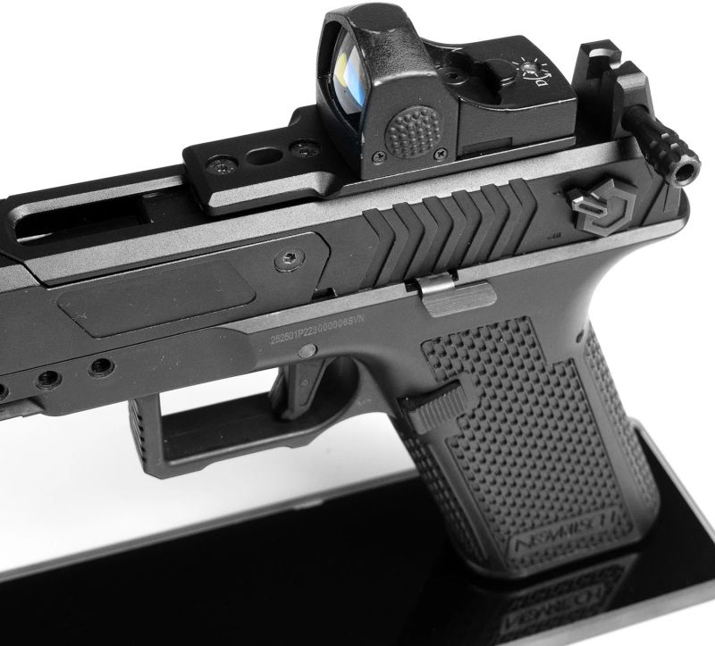 NOVRITSCH SSP28 Red Dot Plate - black