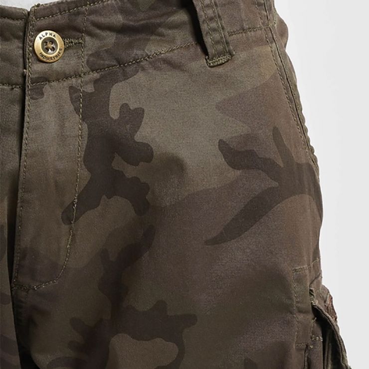 ALPHA INDUSTRIES Krátke nohavice Crew Short Camo - dark olive camo (196201/415)