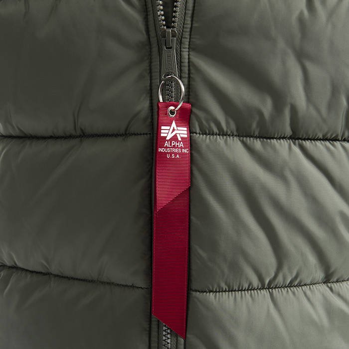 - Vesta | green sage Muničák Hooded ALPHA FD Vest Puffer INDUSTRIES