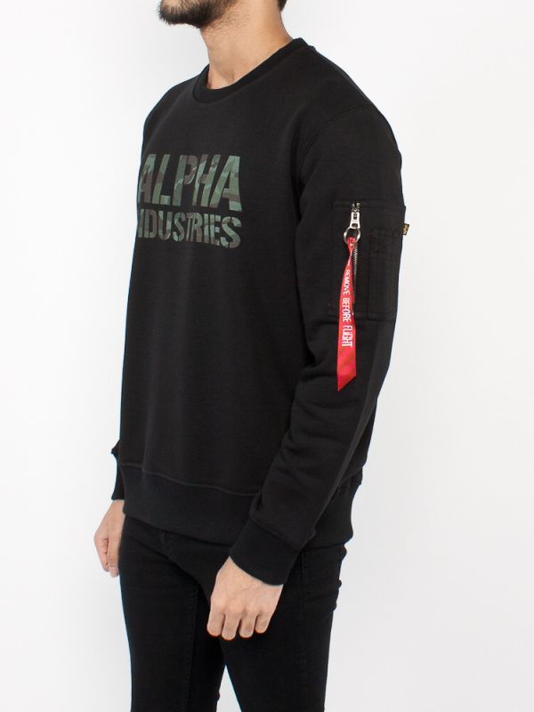 ALPHA INDUSTRIES Mikina Camo Print Sweat - čierna/woodland nápis (176301/380)