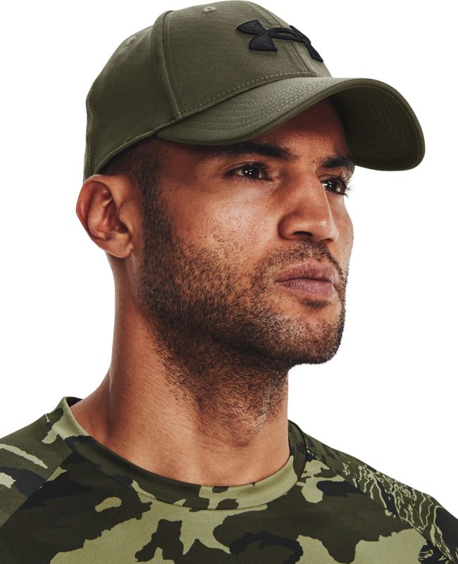 UNDER ARMOUR Šiltovka Blitzing - marine OD green / black (1376700-390)