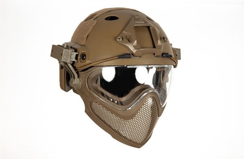 ULTIMATE TACTICAL Prilba FAST PJ Piloteer II - tan