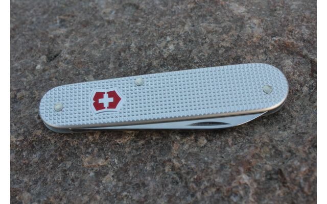 VICTORINOX Zatvárací nôž ALOX BANTAM - strieborný (0.2300.26)