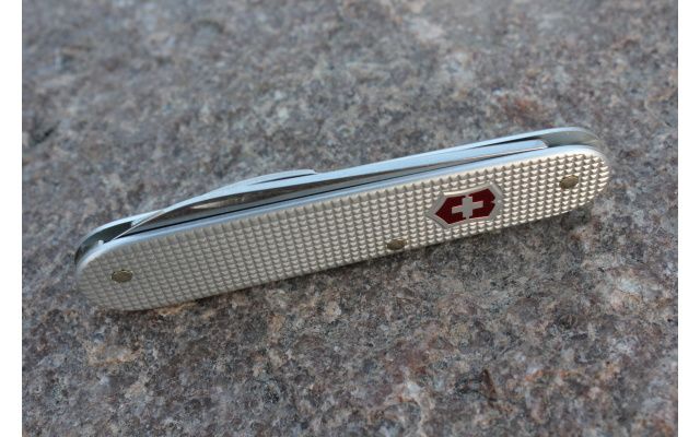 VICTORINOX Zatvárací nôž ALOX BANTAM - strieborný (0.2300.26)