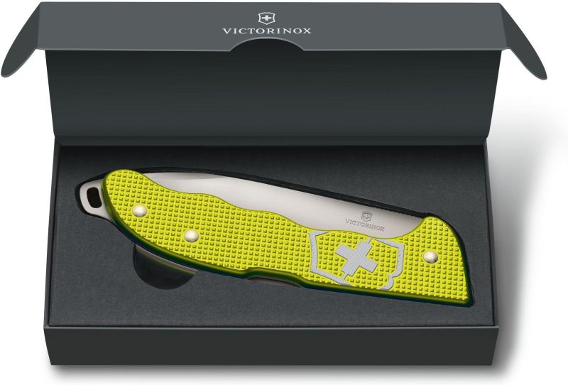VICTORINOX Zatvárací nôž HUNTER PRO ALOX LE 2023 - electric yellow (0.9415.L23)