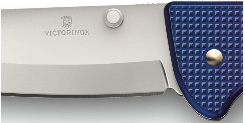 VICTORINOX Zatvárací nôž EVOKE ALOX - blue / red (0.9415.D221)