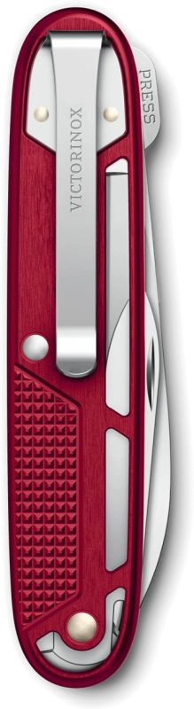 VICTORINOX Zatvárací nôž SYNERGY X ALOX 93mm - red (0.8226.20)