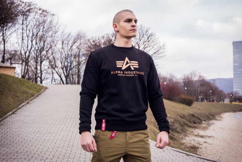 ALPHA INDUSTRIES Mikina Basic Sweater - čierna/zlatá (178302/365)