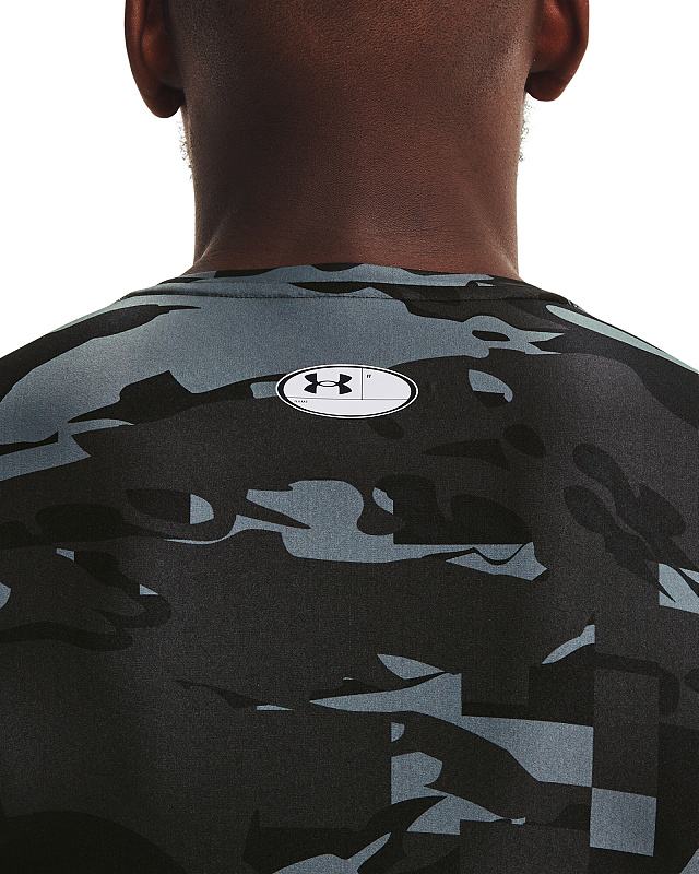 UNDER ARMOUR Tričko s dlhým rukávom HG IsoChill Comp Print LS - čierne / camo (1361523-001)