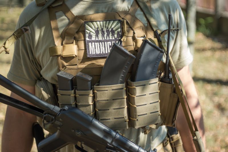 DIRECT ACTION MOLLE Pouch na zásobník AR/AK Speed Reload Pouch Rifle cordura - coyote (PO-RFSR-CD5-CBR)