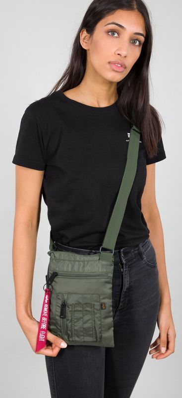 ALPHA INDUSTRIES Taška cez rameno Crew Messenger Bag - sage green (196925/01)