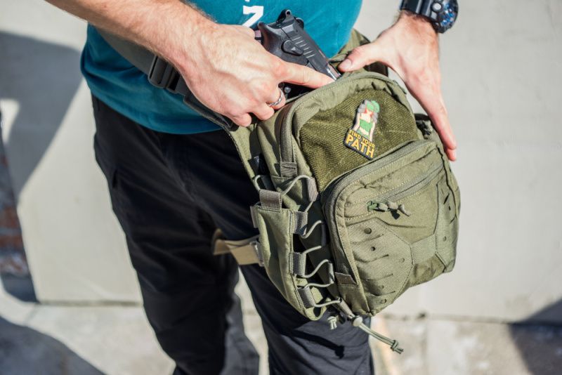 HELIKON Taška cez rameno EDC SIDE BAG cordura - olivová (TB-PPK-CD-02)