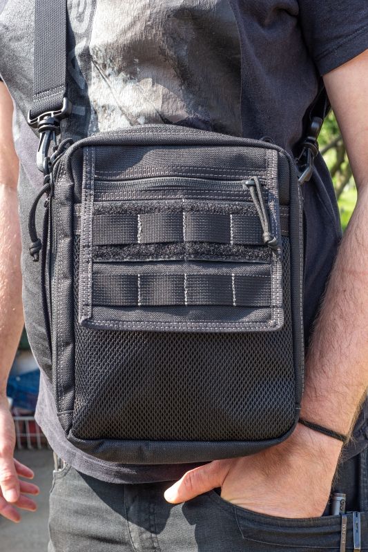 MAXPEDITION Taška cez rameno NeatFreak Organizer - čierna (MX211B)