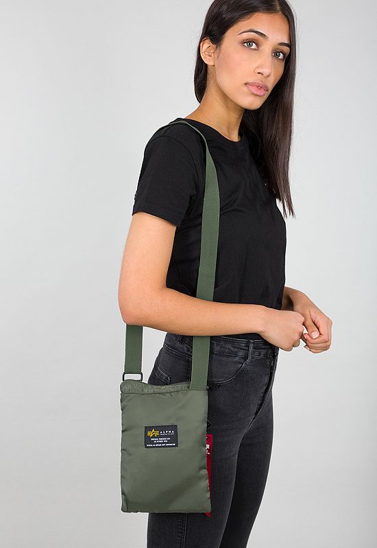 ALPHA INDUSTRIES Taška cez rameno Crew Messenger Bag - sage green (196925/01)