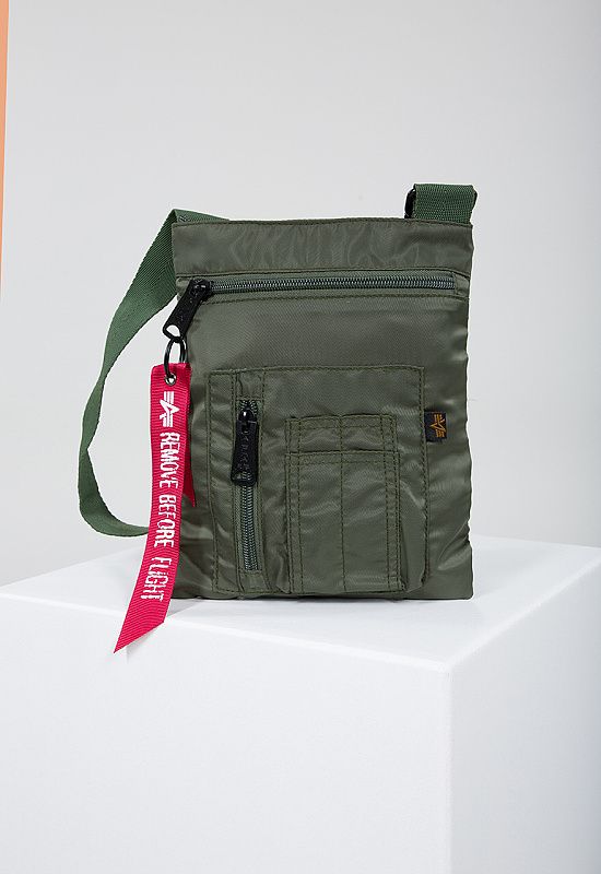 ALPHA INDUSTRIES Taška cez rameno Crew Messenger Bag - sage green (196925/01)