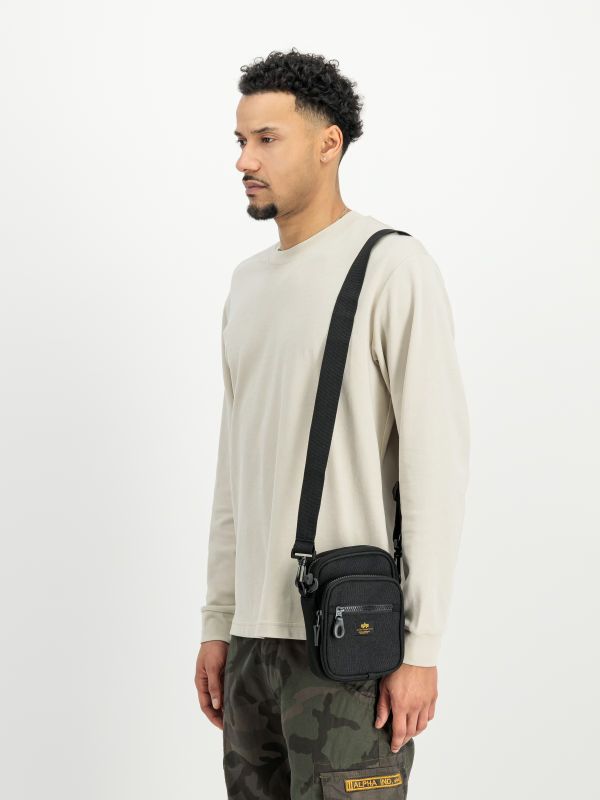ALPHA INDUSTRIES Taška cez rameno Label Messenger Small Bag - black (156941/03)