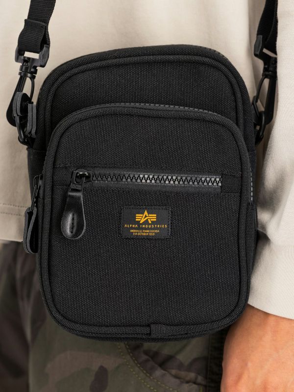 ALPHA INDUSTRIES Taška cez rameno Label Messenger Small Bag - black (156941/03)
