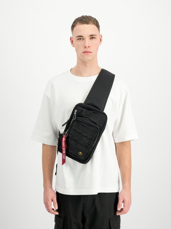 ALPHA INDUSTRIES Taška cez rameno Label Sling Bag - black (266944/03)
