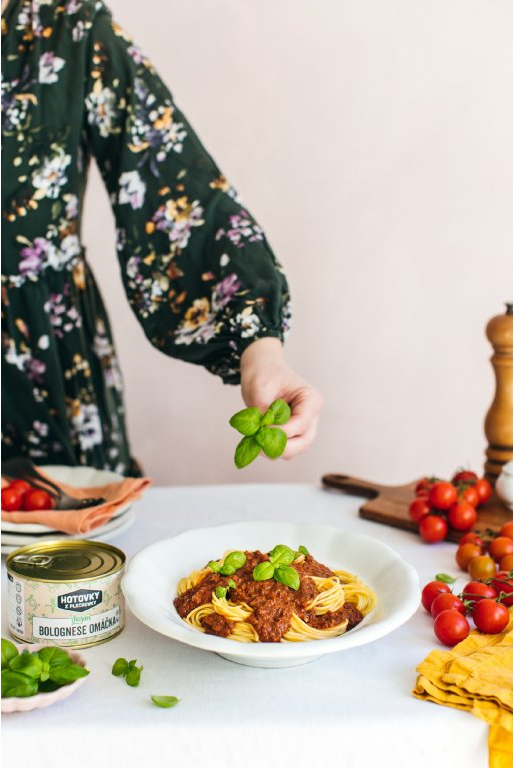 HOTOVKY Z PLECHOVKY Vegan bolognese omáčka 400g