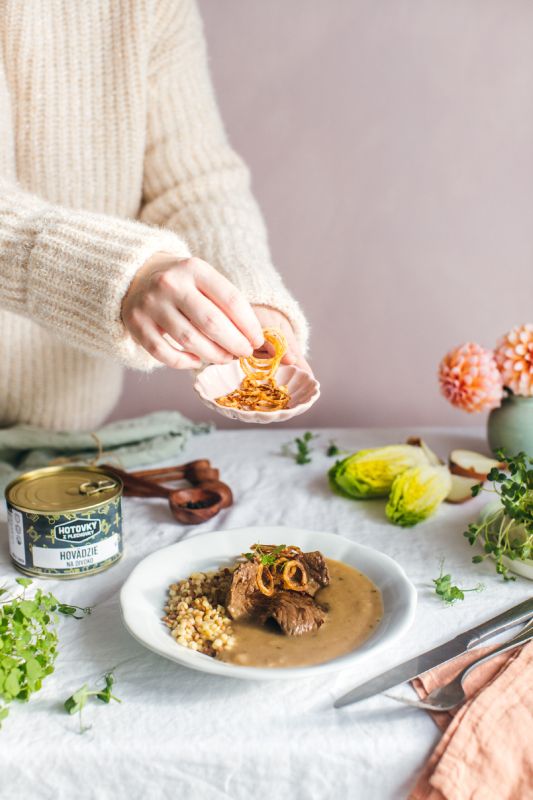 HOTOVKY Z PLECHOVKY Hovädzie na divoko 800g
