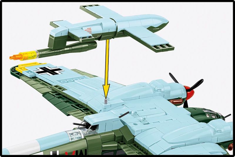 COBI Stavebnica HC WW2 EE Heinkel HE 111 H-22 with V1 flying bomb (COBI-5771)