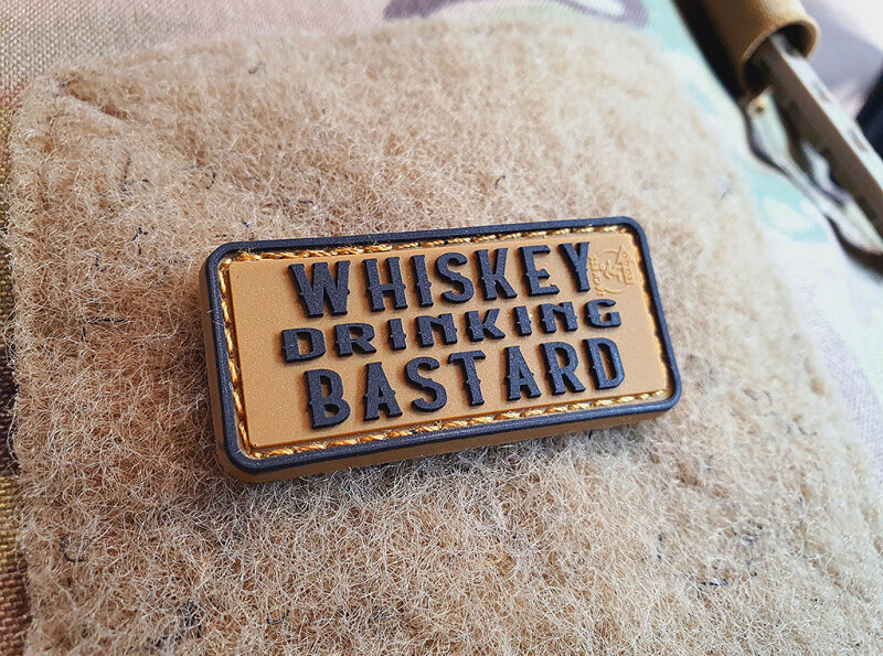 JTG 3D PVC Nášivka/Patch Whiskey Drinking Bastard - coyote