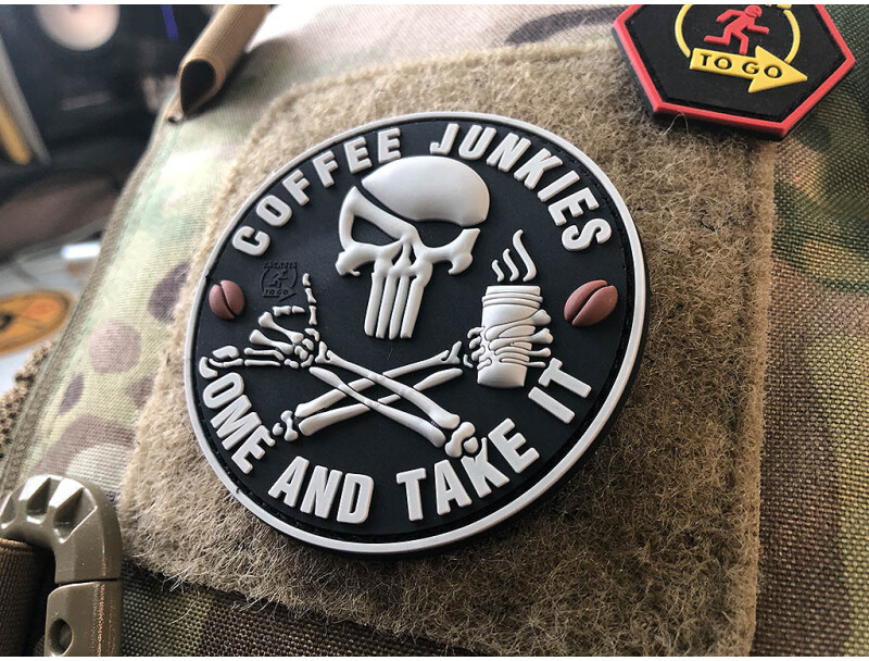 JTG 3D PVC Nášivka/Patch Coffee Junkies - black / white