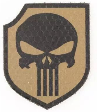 COMBAT-ID IR Nášivka/Patch AOV Punisher 6,7x5,5cm - coyote tan / black