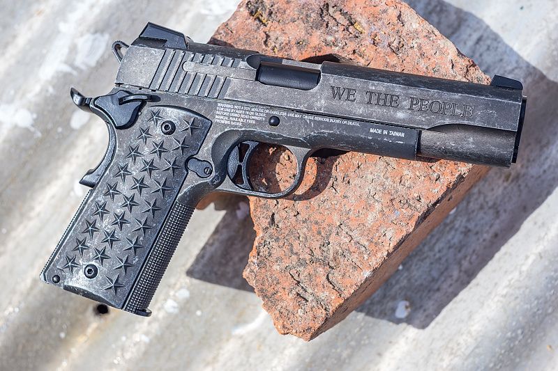 SIG SAUER Vzduchová pištoľ CO2 1911 We The People 4,5mm (SIG008)