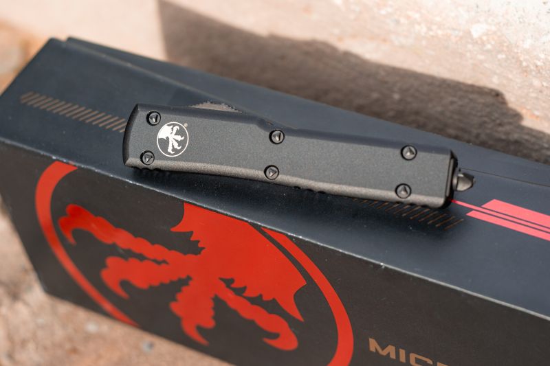 MICROTECH Zatvárací nôž UTX-70 T/E Tactical - čierny (149-1T)