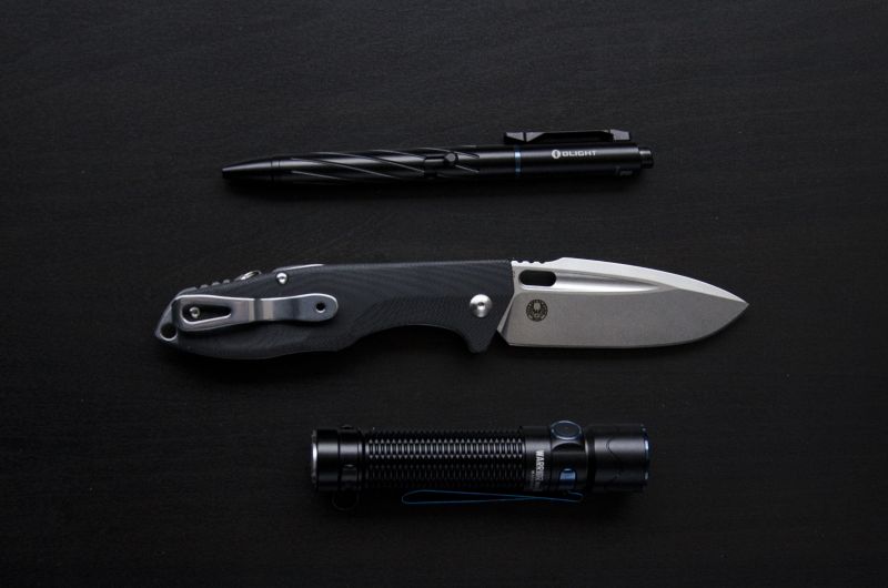 BOKER Plus Zatvárací nôž CARACAL FOLDER 42 - čierny