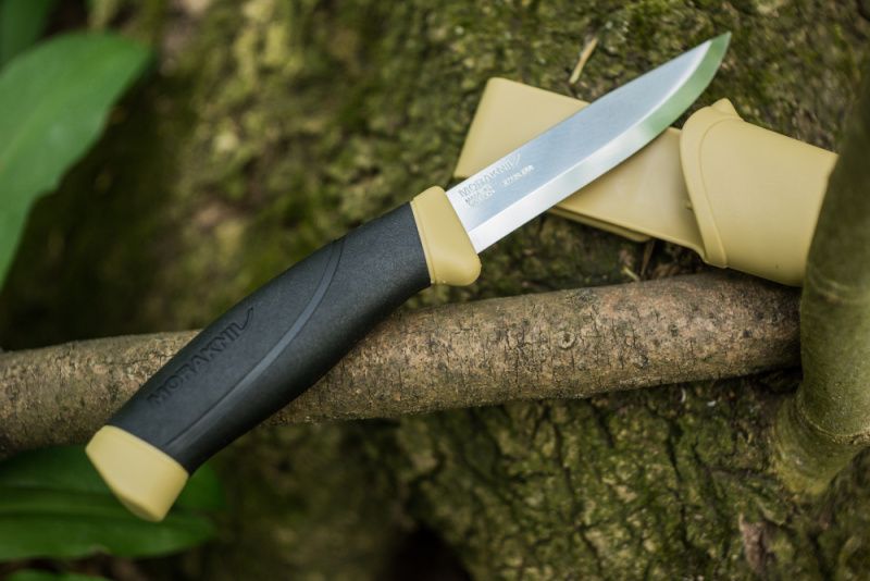 MORAKNIV Nôž s pevnou čepeľou Companion Desert - Stainless Steel - khaki (NZ-CPN-SS-13)