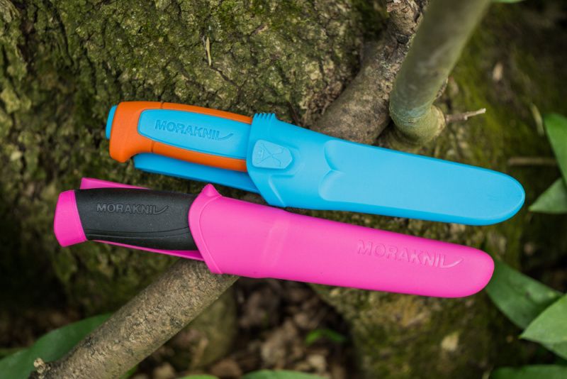 MORAKNIV Nôž s pevnou čepeľou Companion Cerise - Stainless Steel - ružový (NZ-CPN-SS-68)