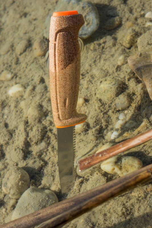 MORAKNIV Nôž s pevnou čepeľou Floating Serrated Knife - oranžový (NZ-FSR-SS-5424A)