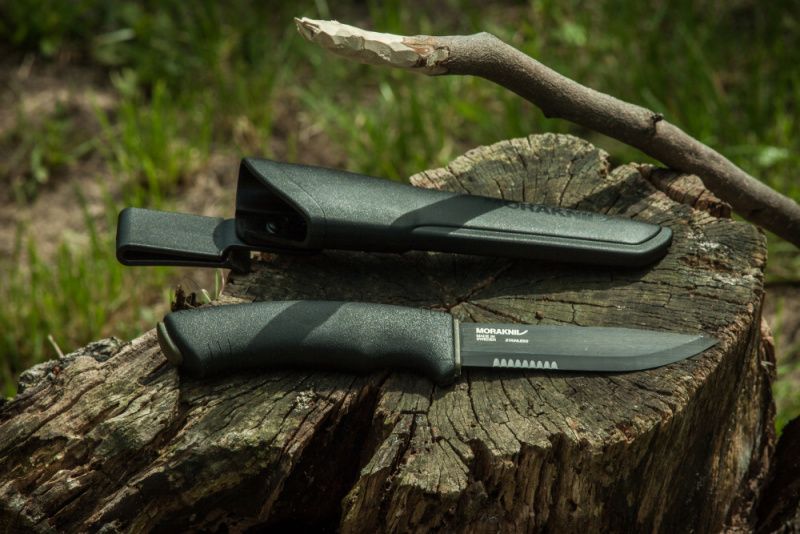 MORAKNIV Nôž s pevnou čepeľou Bushcraft Black SRT - Stainless Steel - čierny (NZ-BBS-SS-01)