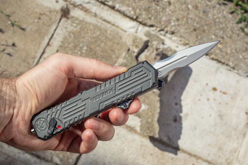 SCHRADE Zatvárací nôž Viper 3rd Gen OTF Assist - šedý (SCHOTF3C)