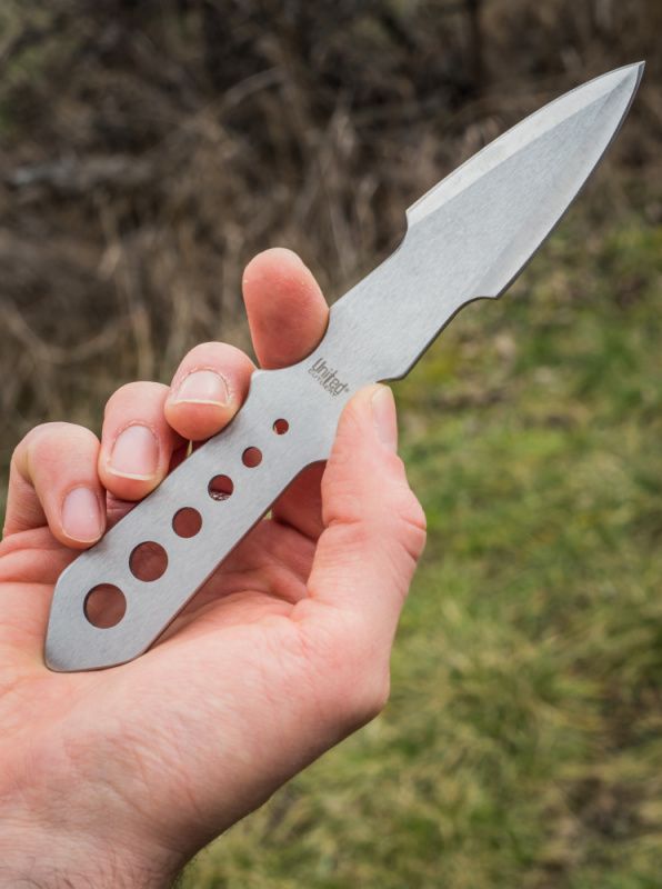 UNITED CUTLERY Nôž s pevnou čepeľou Combat Commander V42 Stiletto (UC3448)