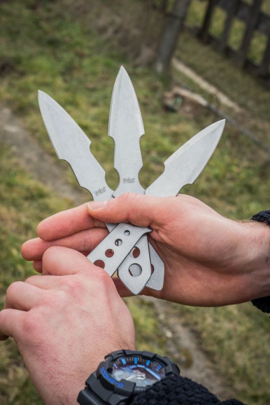 UNITED CUTLERY Nôž s pevnou čepeľou Combat Commander V42 Stiletto (UC3448)