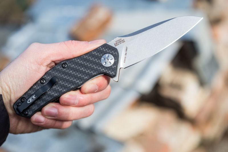 ZERO TOLERANCE Zatvárací nôž Linerlock A/O (ZT0770CF)