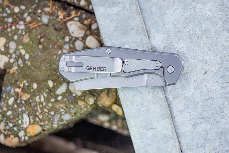 GERBER Zatvárací nôž Asada - čierny