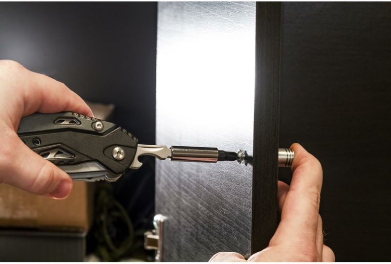 TRUE UTILITY Multitool Handyone 18v1 - čierny (TU181)