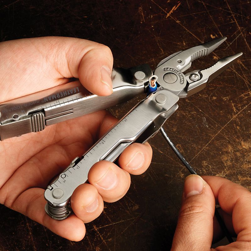 LEATHERMAN Multitool SUPER TOOL 300 - čierny (LTG831151)