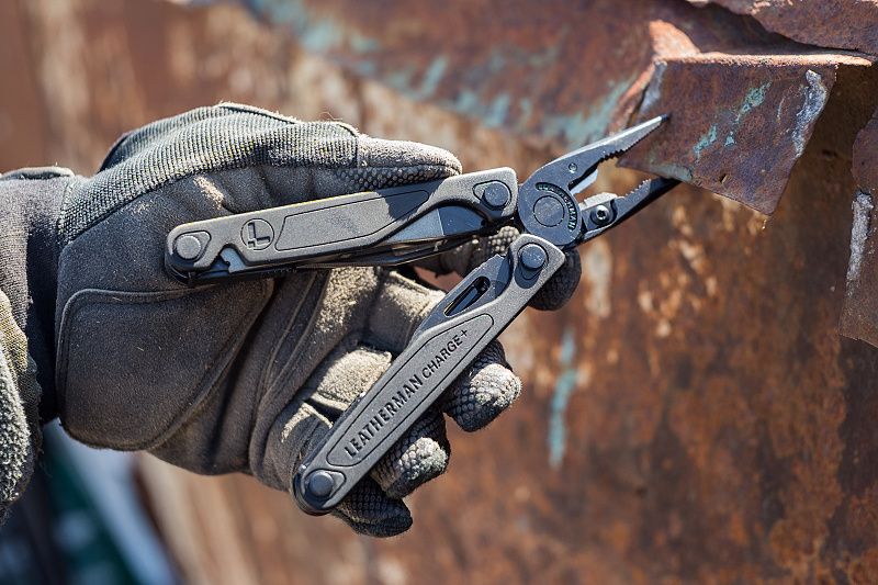 LEATHERMAN Multitool CHARGE PLUS - čierny/čierny (832601)